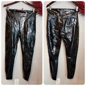 SPANX Glossy High Rise Faux Leather Legging Baddie Bikercore LARGE in Black